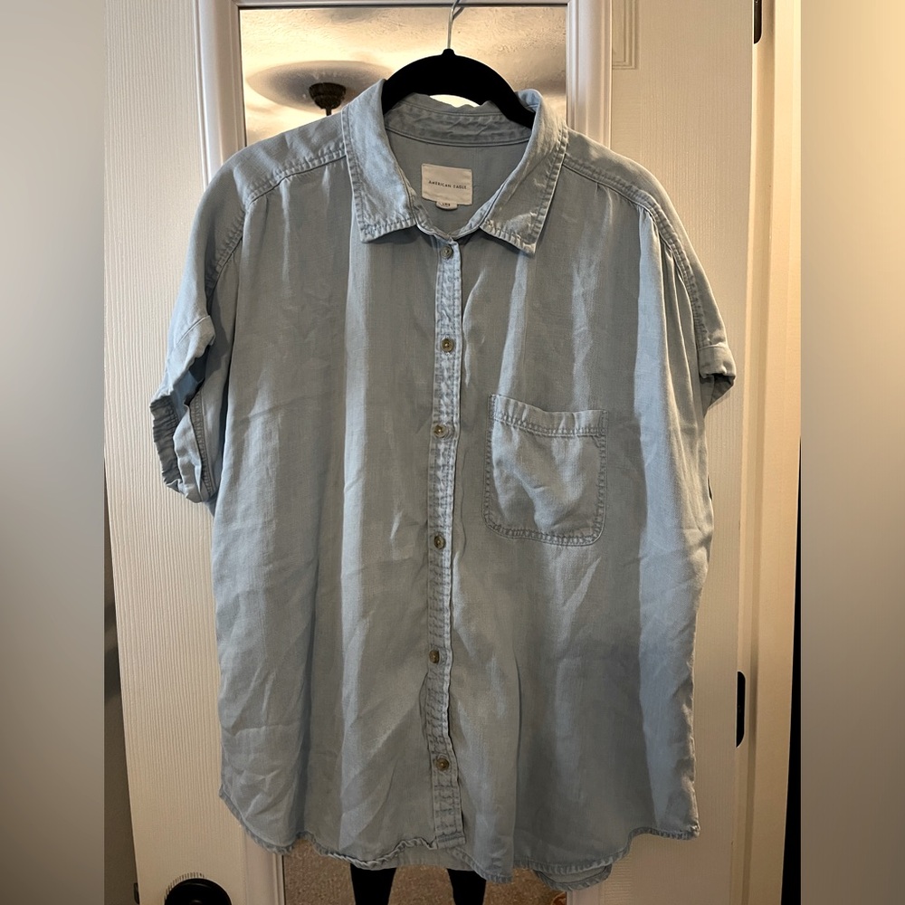 America Eagle Denim Short Sleeve Button Up